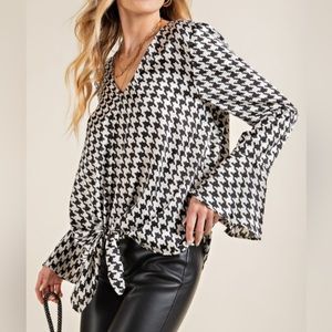 143 Story By Lineup Houndstooth Satin Bell Sleeve Top Medium Edgy Classic Chic